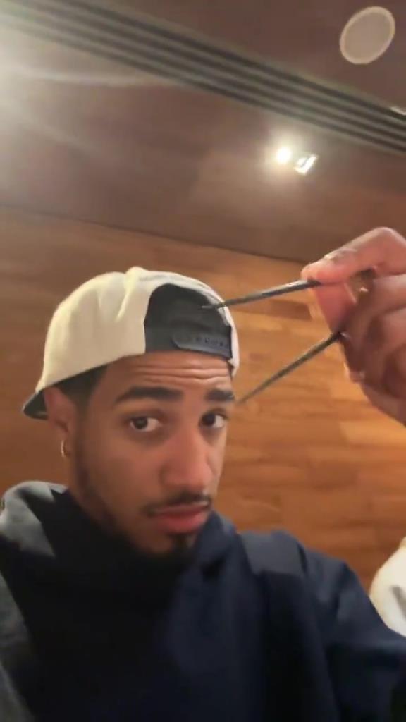 歸化歸化哈利伯頓這筷子拿的還挺標(biāo)準(zhǔn)?。?！