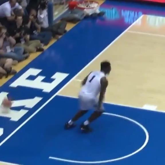 真的很炸裂！錫安大學(xué)時的球風(fēng)是真勁爆啊